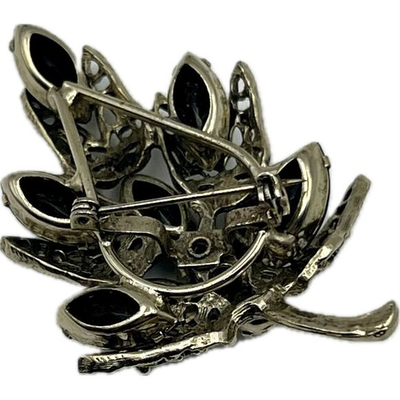 Vintage‎ silver and stone floral brooch approximately 3 inches - Picture 3 of 3
